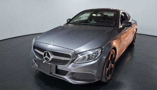 Mercedes Benz • Clase C