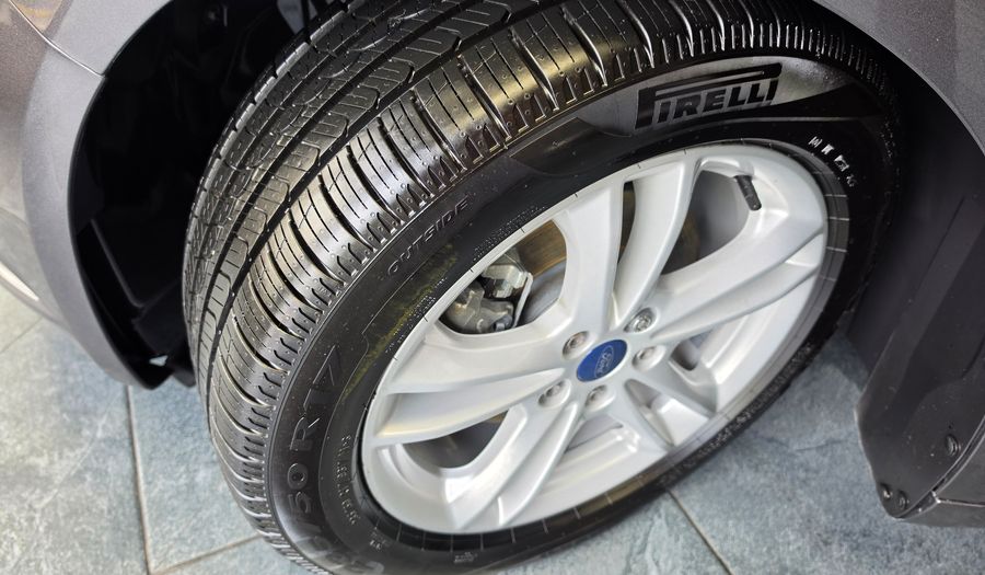 Ford Fusion 2.0 SE LUXURY HYBRID AUTO Sedan 2018