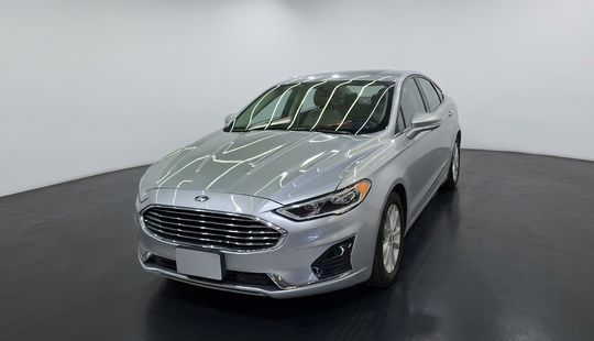 Ford • Fusion