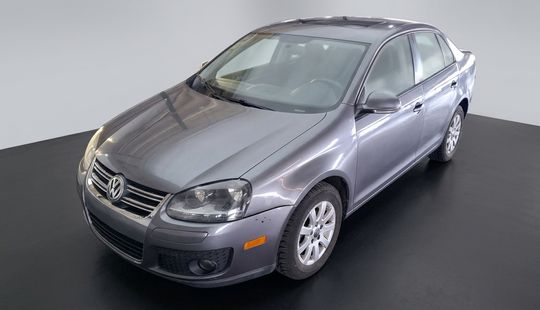 Volkswagen • Bora