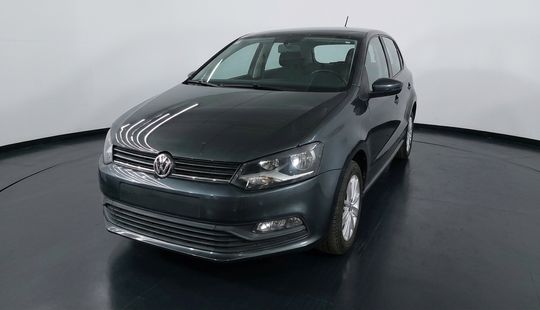 Volkswagen • Polo