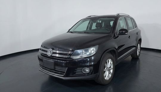 Volkswagen • Tiguan