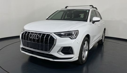 Audi • Q3