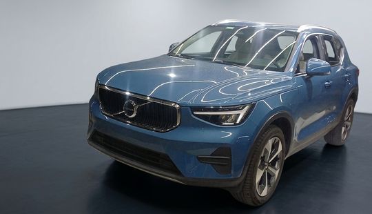 Volvo • XC40