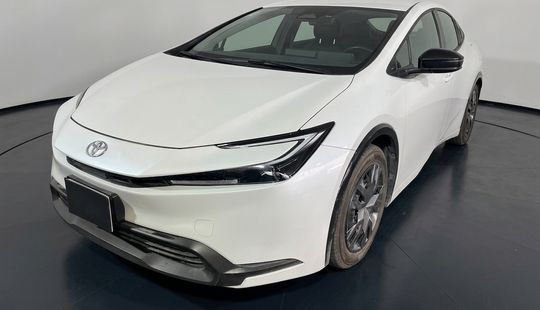 Toyota • Prius