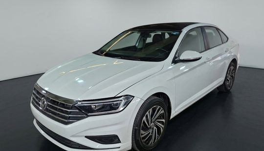 Volkswagen • Jetta