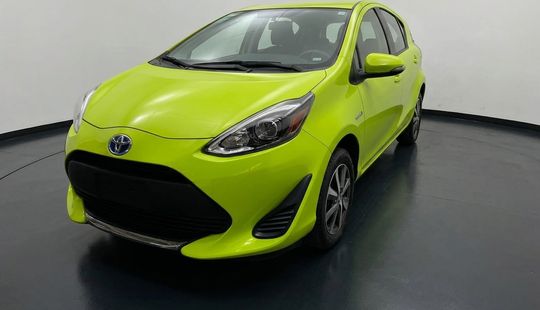 Toyota • Prius C