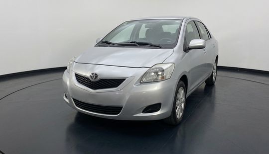 Toyota • Yaris