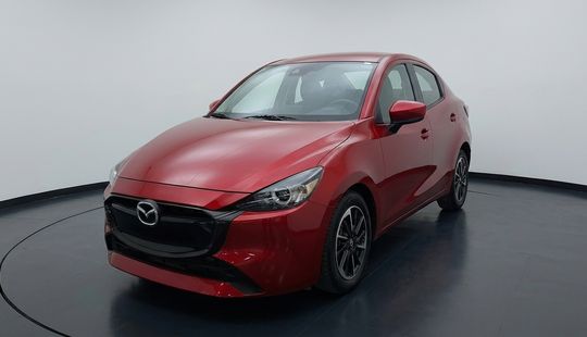 Mazda • Mazda 2