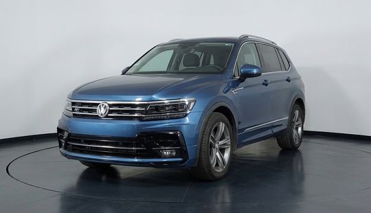 Volkswagen • Tiguan