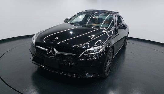 Mercedes Benz • Clase C