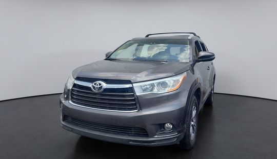 Toyota • Highlander