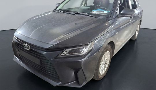 Toyota • Yaris