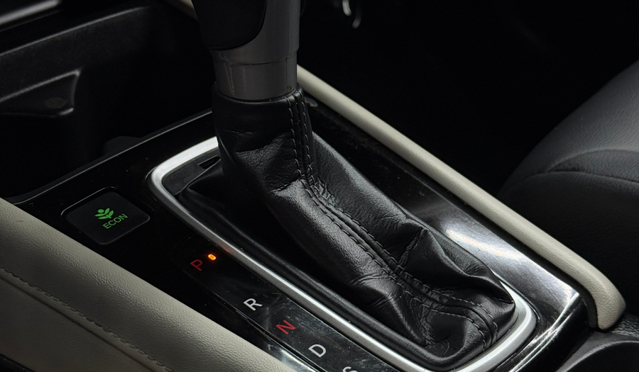 Honda City 1.5 TOURING CVT Sedan 2024