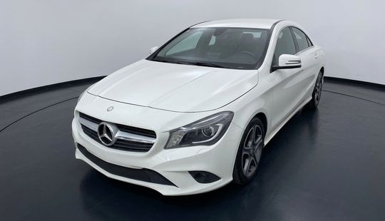 Mercedes Benz • Clase CLA
