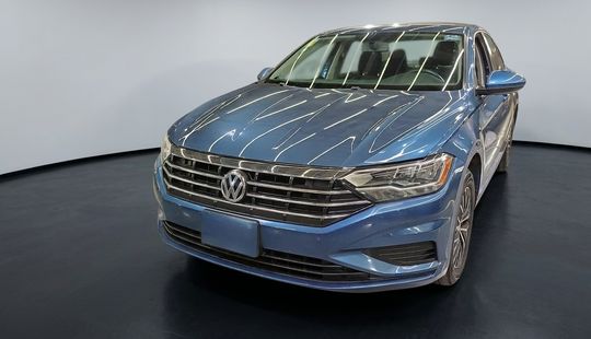 Volkswagen • Jetta