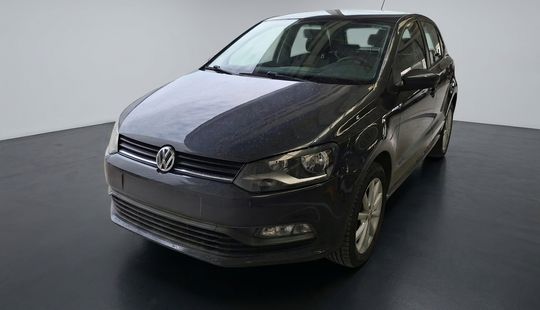 Volkswagen • Polo
