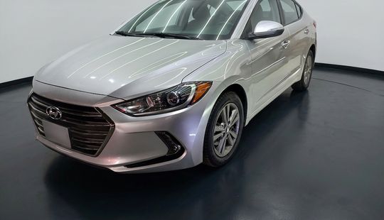 Hyundai • Elantra