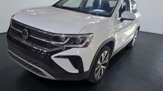 Volkswagen • Taos