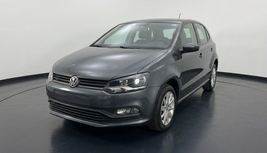 Volkswagen • Polo