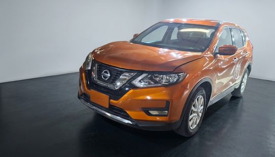 Nissan • X-Trail