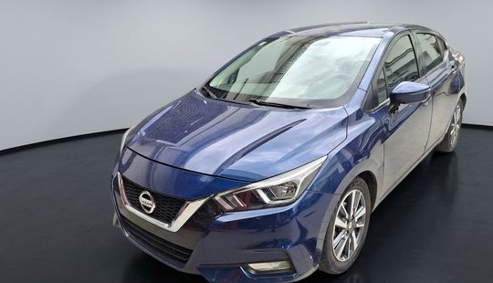Nissan • Versa