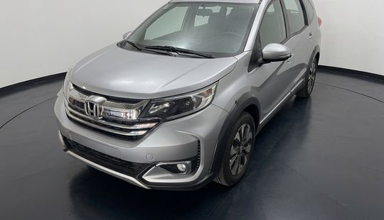 2021 • 48,165 km • Automático