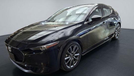 Mazda • Mazda 3