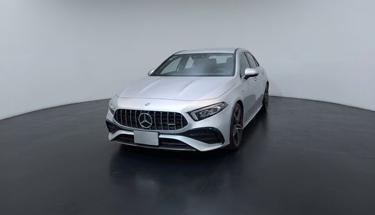 Mercedes Benz • Clase A