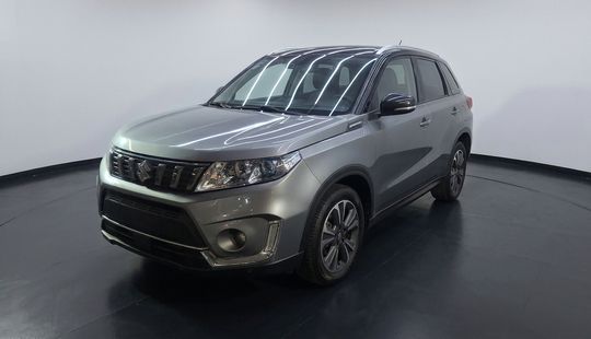 Suzuki • Vitara