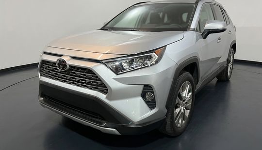 Toyota • RAV4