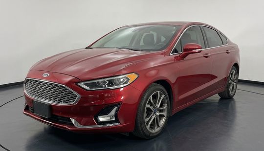 Ford • Fusion
