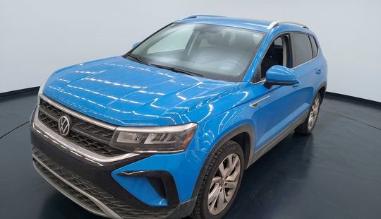Volkswagen • Taos