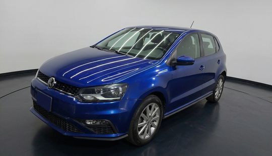 Volkswagen • Polo