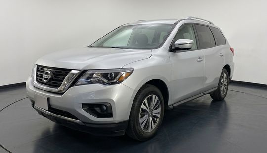 Nissan • Pathfinder