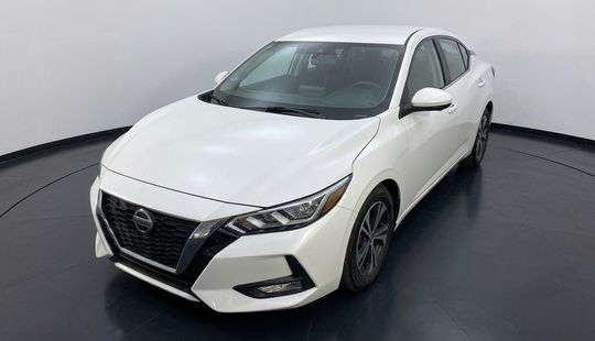 Nissan • Sentra
