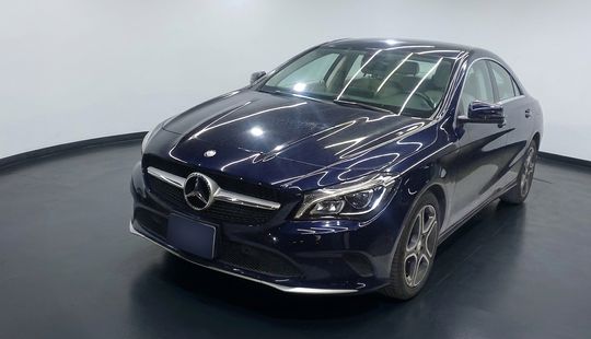 Mercedes Benz • Clase CLA