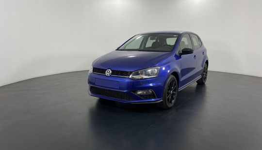 Volkswagen • Polo