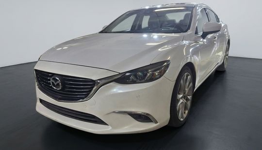 Mazda • Mazda 6