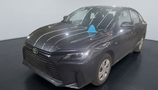 Toyota • Yaris