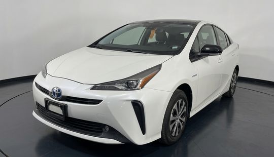 Toyota • Prius