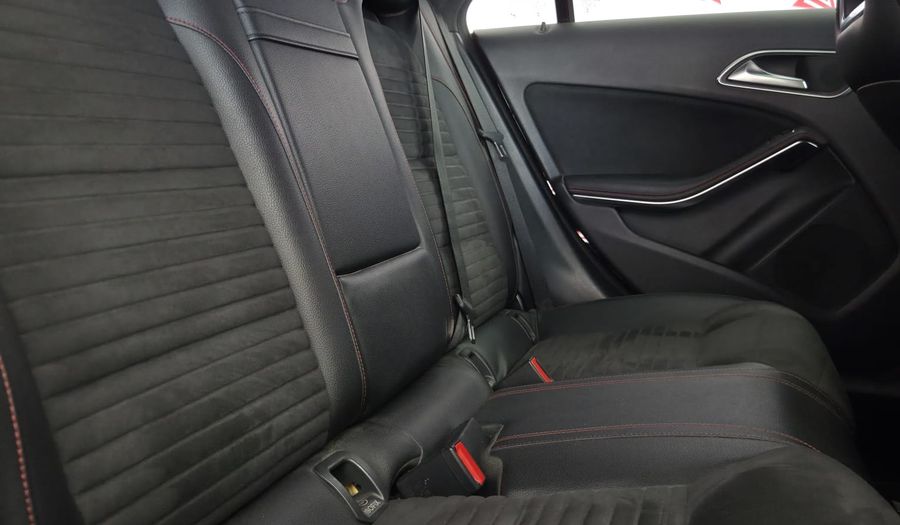 Mercedes Benz Clase Cla 2.0 CLA 250 CGI SPORT AT Coupe 2016