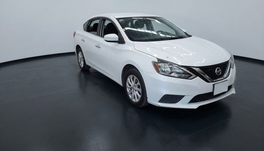 Nissan • Sentra