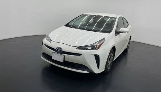 Toyota • Prius