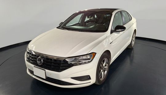 Volkswagen • Jetta