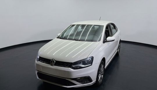 Volkswagen • Vento