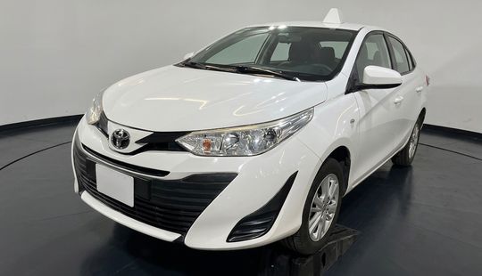 Toyota • Yaris