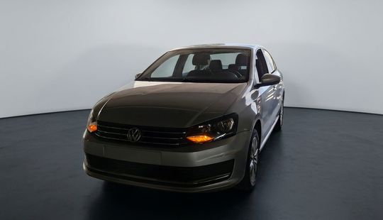 Volkswagen • Vento