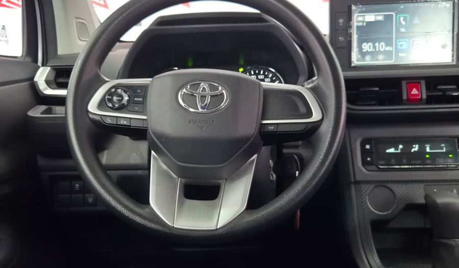 Toyota Avanza 1.5 XLE CVT Minivan 2024