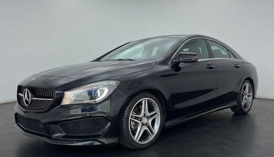 Mercedes Benz • Clase CLA
